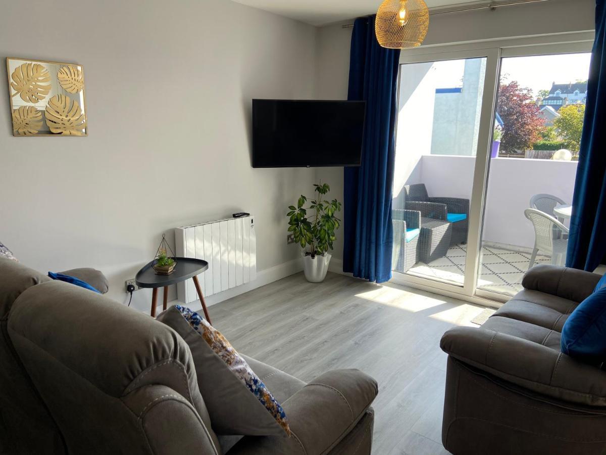 Causeway Coast Apartments Cora Marine Баликасъл Екстериор снимка